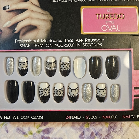 NAILHUR Makeup Reusable Nails Tuxedo Set Oval Style - Picture 2 of 5